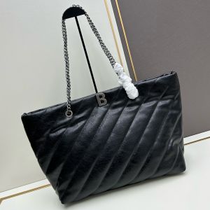 Balenciaga Carry All Crush Tote In Quilted Leather Black
