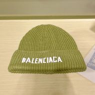 Balenciaga Logo Knitted Hat In Light Green